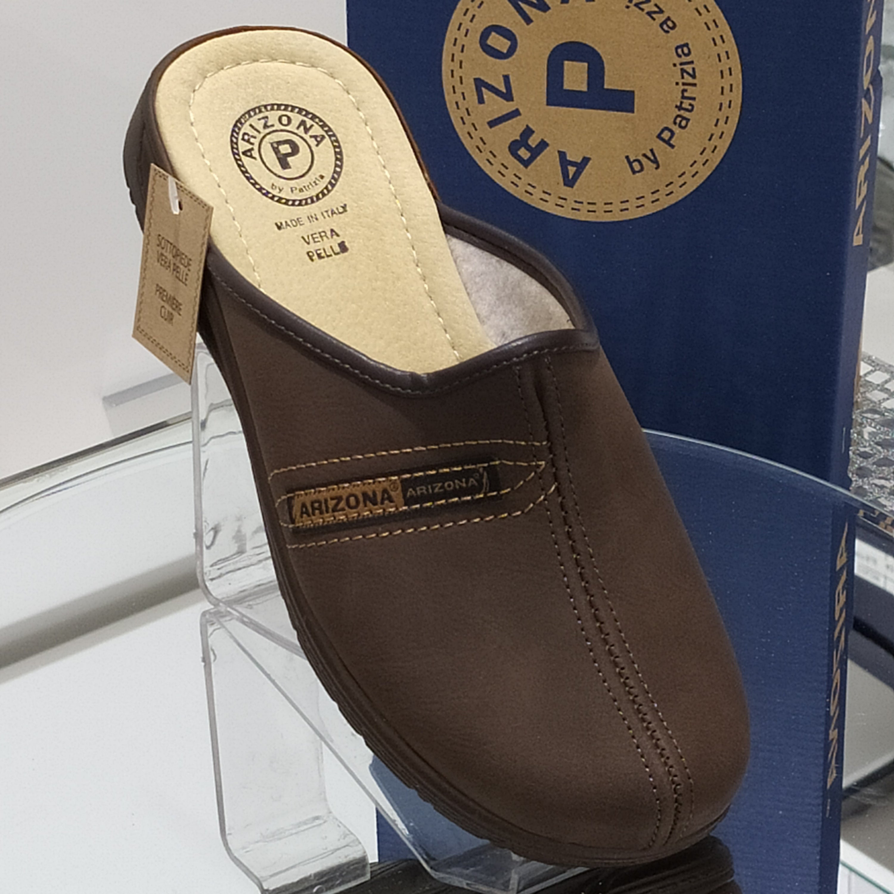 Globo E-Commerce - Calzature, Abbigliamento, Sport, Intimo, Accessori - IN BLU - Pantofole nere con morbido plantare estraibile, fantasia pinguini